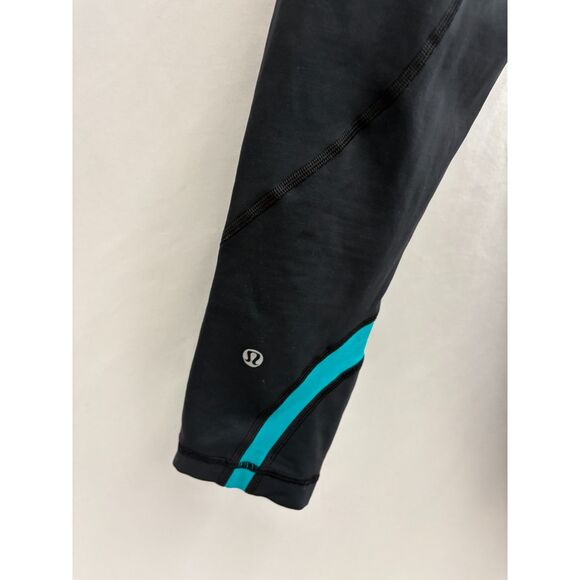 Lululemon Run Inspire Crop II Capri Pants Y2K Blue Stripes Run Yoga Size 6 Gym - Picture 4 of 10